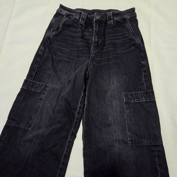 AE Baggy Black Cargo Jeans Size 2‎ Comfort Stretch Waist - Picture 1 of 10